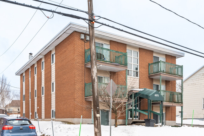 4875 Saint-Georges St in Lévis, QC - Building Photo - Building Photo