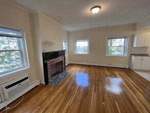 2000 Commonwealth Ave, Unit 2018-01 in Boston, MA - Building Photo - Building Photo