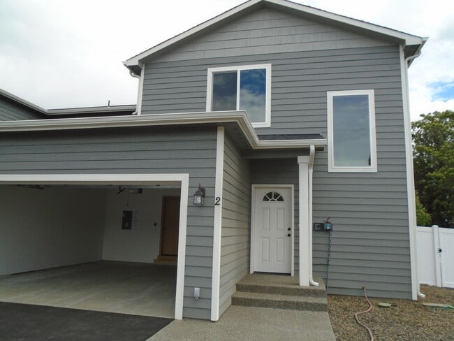 property at 703 N 29th Ave