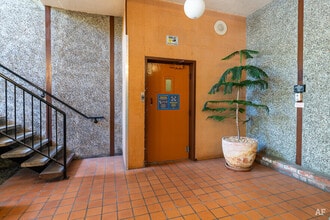 Franciscana Apartments in San Francisco, CA - Foto de edificio - Building Photo