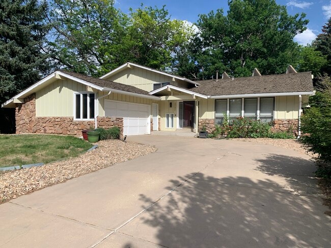 property at 5292 Idylwild Trl