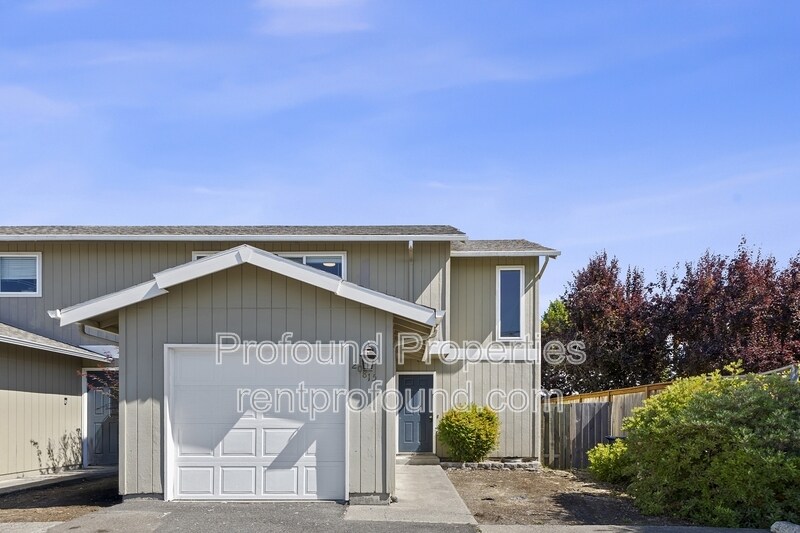 20815 SW Alexander St in Beaverton, OR - Building Photo
