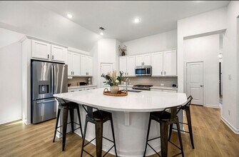 17303 Merigold Hts Dr in Woodloch, TX - Building Photo - Building Photo