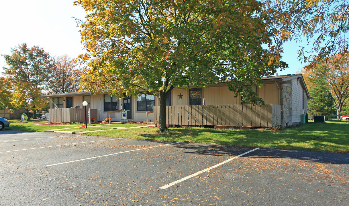 Hampshire II Apartments in Elyria, OH - Building Photo