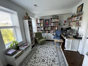 1366 F St NE, Unit 1366 F Street in Washington, DC - Building Photo - Building Photo