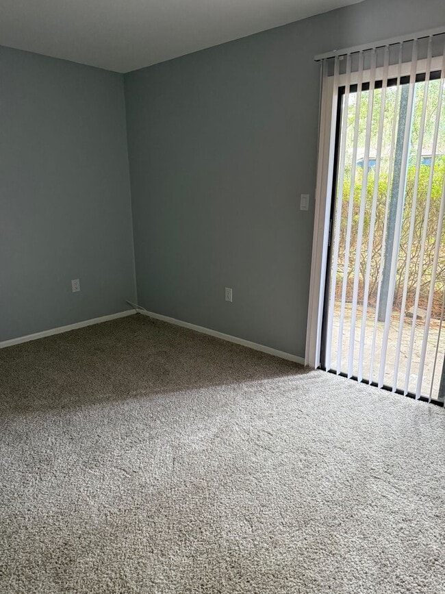 2811-Y2811 SW Archer Rd in Gainesville, FL - Building Photo - Building Photo