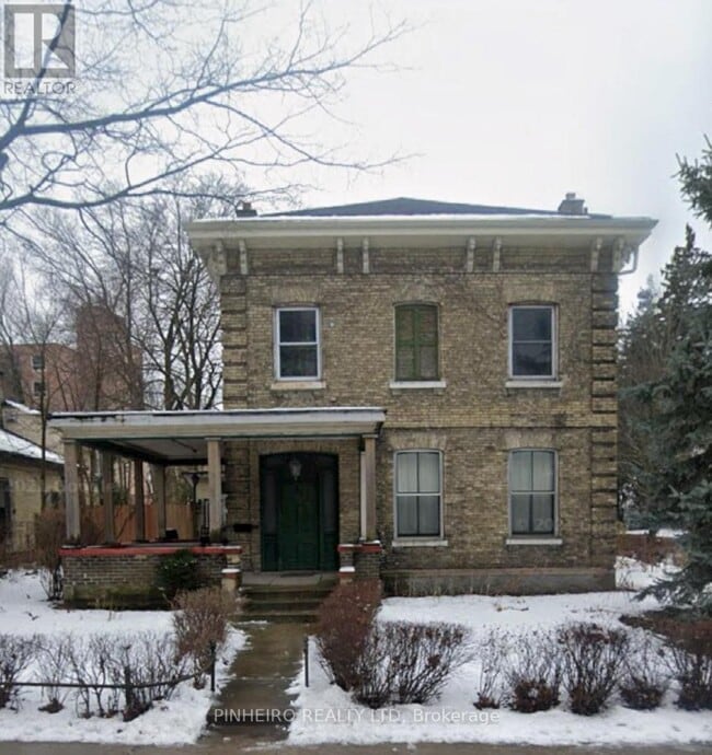 property at 611-611 Talbot St