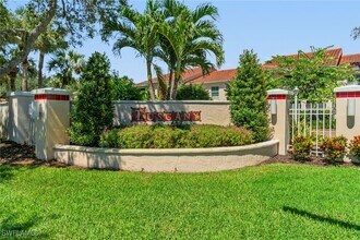 102 Tuscana Ct in Naples, FL - Building Photo - Building Photo