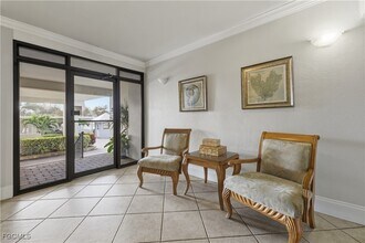 1925 Clifford St in Ft. Myers, FL - Foto de edificio - Building Photo