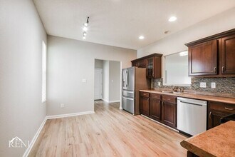 4258 Amesbury Pl in Noblesville, IN - Foto de edificio - Building Photo