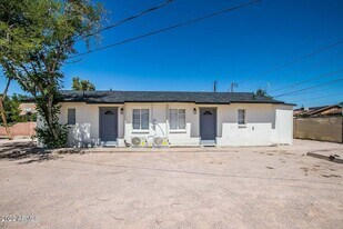 425 N 17th Dr in Phoenix, AZ - Building Photo