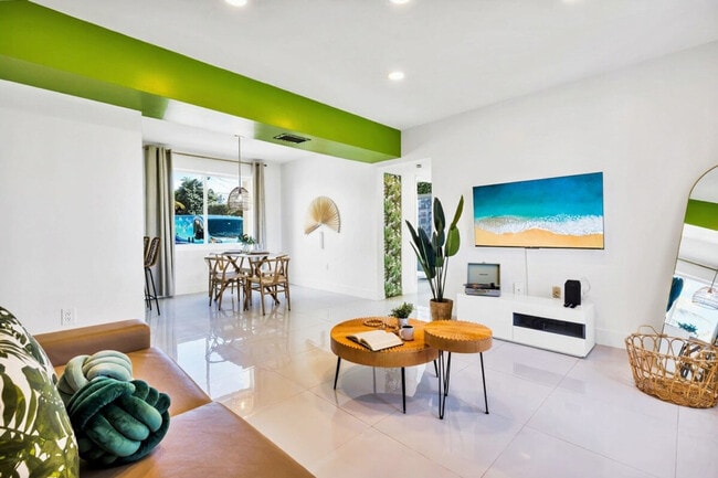 809 S Ocean Dr, Unit SI ID1227310P in Hollywood, FL - Building Photo - Building Photo