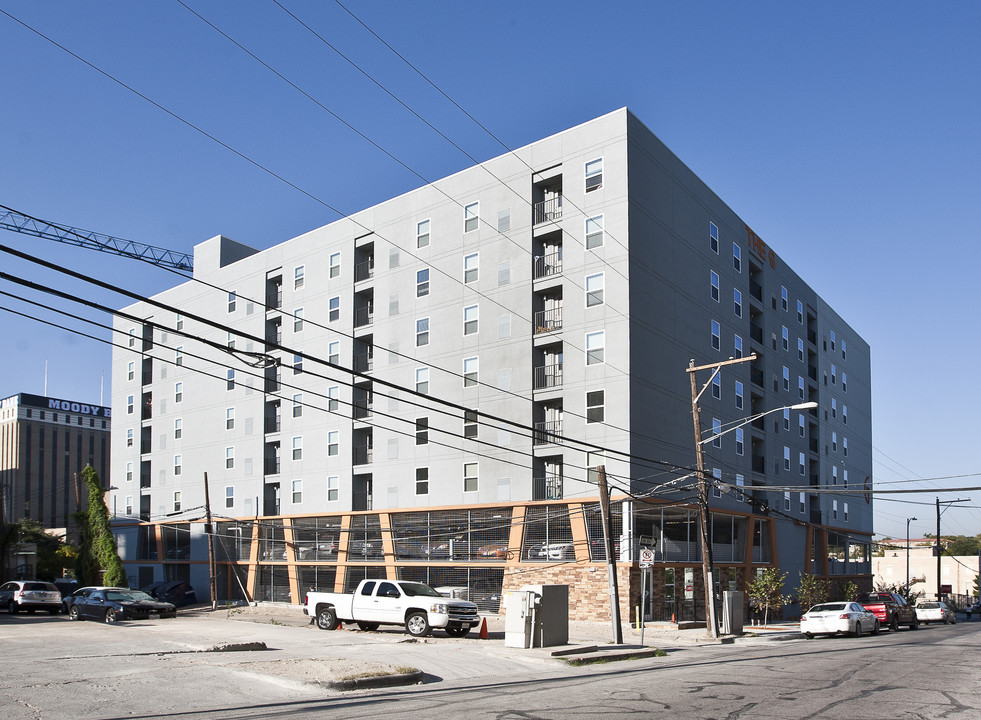 The G Apartments in Austin, TX - Building Photo