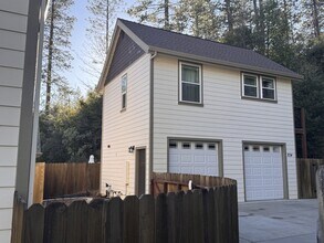 230 Pello Ln in Nevada City, CA - Building Photo - Building Photo