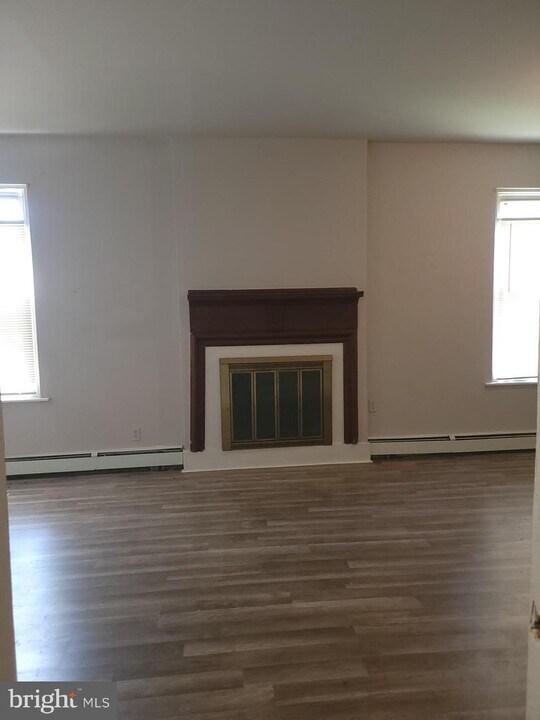 5526 N Mascher St-Unit -1ST FL in Philadelphia, PA - Foto de edificio