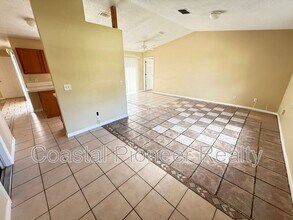 724 Versailles Ln in Kissimmee, FL - Building Photo - Building Photo