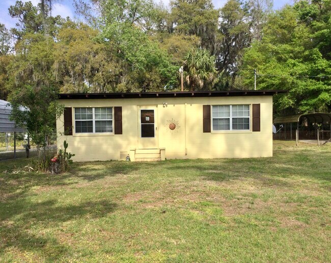 property at 10715 N Northcut Ave