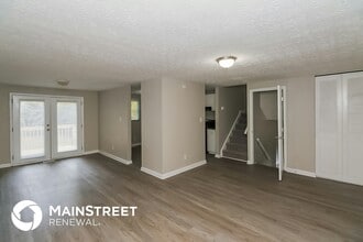 7180 Buck Creek Dr in Fairburn, GA - Foto de edificio - Building Photo