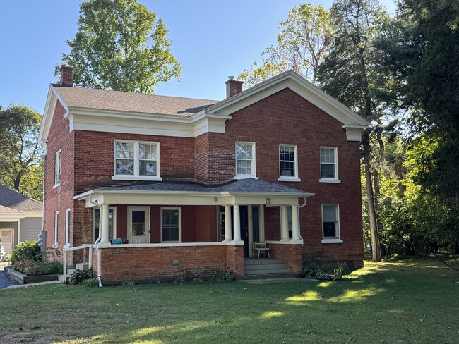 2 Arbor St, Unit 2 Arbor st #2