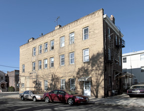 701 3rd Ave in Elizabeth, NJ - Building Photo - Building Photo