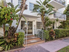525 Meridian Ave in Miami Beach, FL - Building Photo