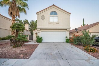 3220 Shoreheight St in Las Vegas, NV - Building Photo - Building Photo