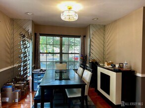 170 Salem Rd in North Brunswick, NJ - Building Photo - Building Photo