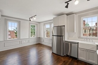 9 Dana St, Unit 46 in Cambridge, MA - Foto de edificio - Building Photo