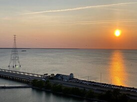 7501 River Rd, Unit 17C in Newport News, VA - Building Photo