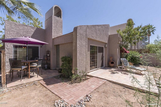 6159 E Indian School Rd in Scottsdale, AZ - Foto de edificio - Building Photo