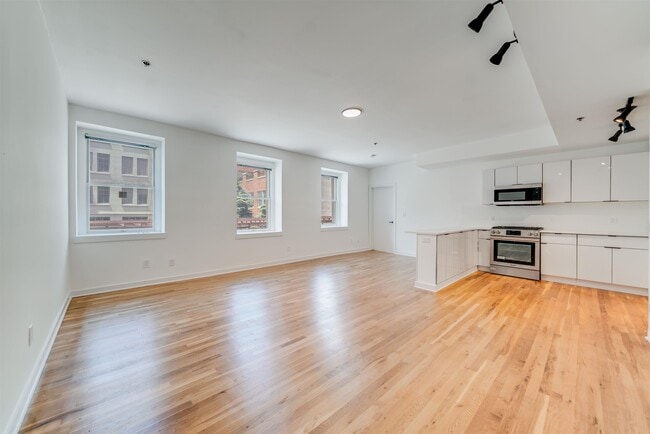716 Madison St in Hoboken, NJ - Building Photo - Building Photo
