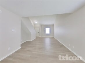 2301 Harvest Moon Dr in Greenwood, IN - Building Photo - Building Photo