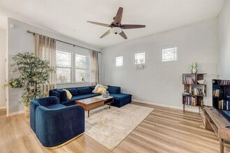 1009 Taulbee Ln in Austin, TX - Building Photo - Building Photo