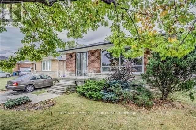 206 Crocus Dr