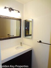 831 Kalpati Cir in Carlsbad, CA - Building Photo - Building Photo