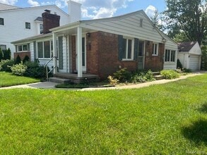 120 Westchester Way in Birmingham, MI - Building Photo - Building Photo