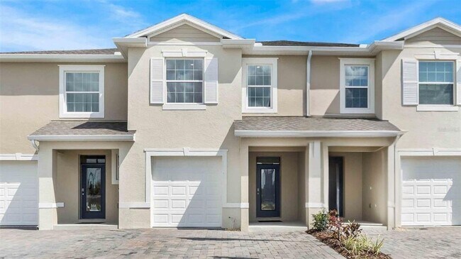 1315 Isleta Lp
