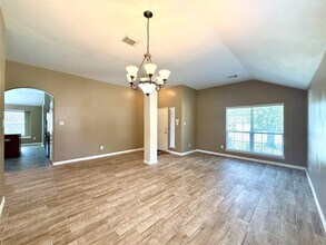 10022 Driftwood Park Dr in Houston, TX - Building Photo - Building Photo