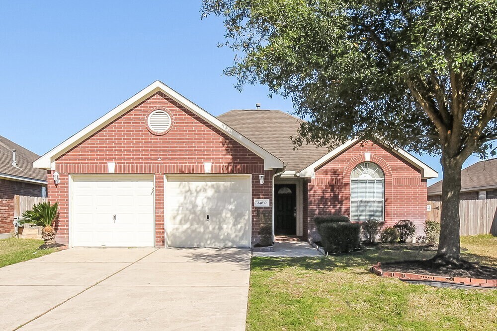 24030 Rockygate Dr in Spring, TX - Building Photo