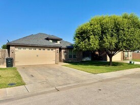 14 Cornwall Dr in Odessa, TX - Building Photo