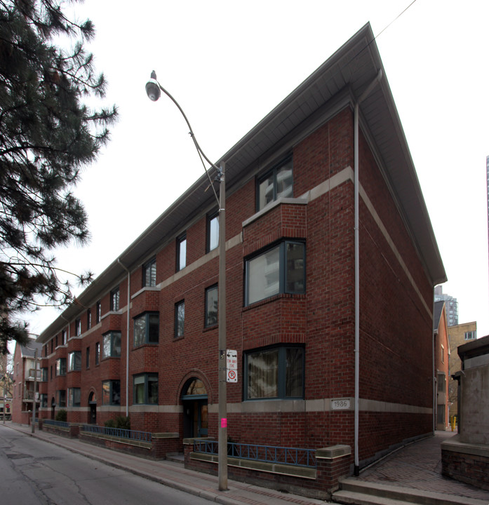 Saint Nicholas Housing Co-Op in Toronto, ON - Building Photo