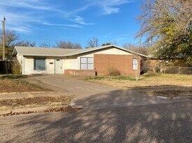 1308 61st St in Lubbock, TX - Building Photo