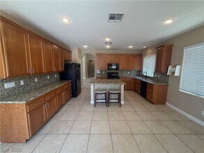 3829 Bella Legato Ave in North Las Vegas, NV - Building Photo - Building Photo