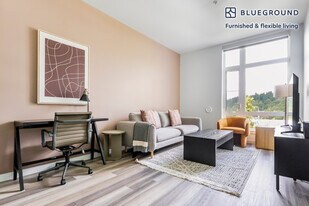 8709 161st Avenue Northeast in Redmond, WA - Building Photo