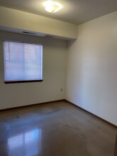 333 S Gilbert St, Unit 2126 in Iowa City, IA - Building Photo - Building Photo