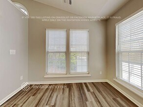 8122 Bella Vista Ct in Charlotte, NC - Building Photo - Building Photo