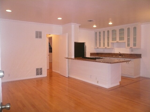 1111 11th St in Santa Monica, CA - Building Photo