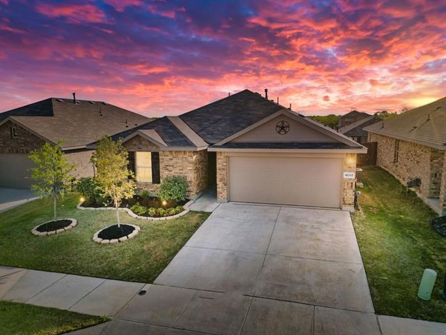 16717 Milwaukee St in Justin, TX - Building Photo