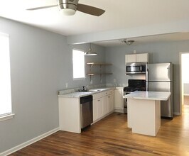 918 N Limestone in Lexington, KY - Building Photo - Building Photo