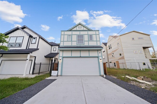 property at 1411 Bayou St